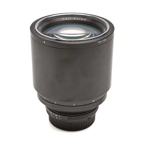 Zeiss milvus 135mm 2 - milvus, 135mm/2