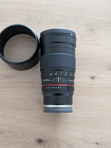 Samyang 135mm 2 0 - 135mm, f/2.0