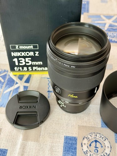 Nikon nikkor 135mm 8 s - z,